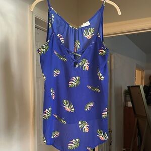 Sienna Sky Vibrant Blue and Green Leaf Print Top Size Medium